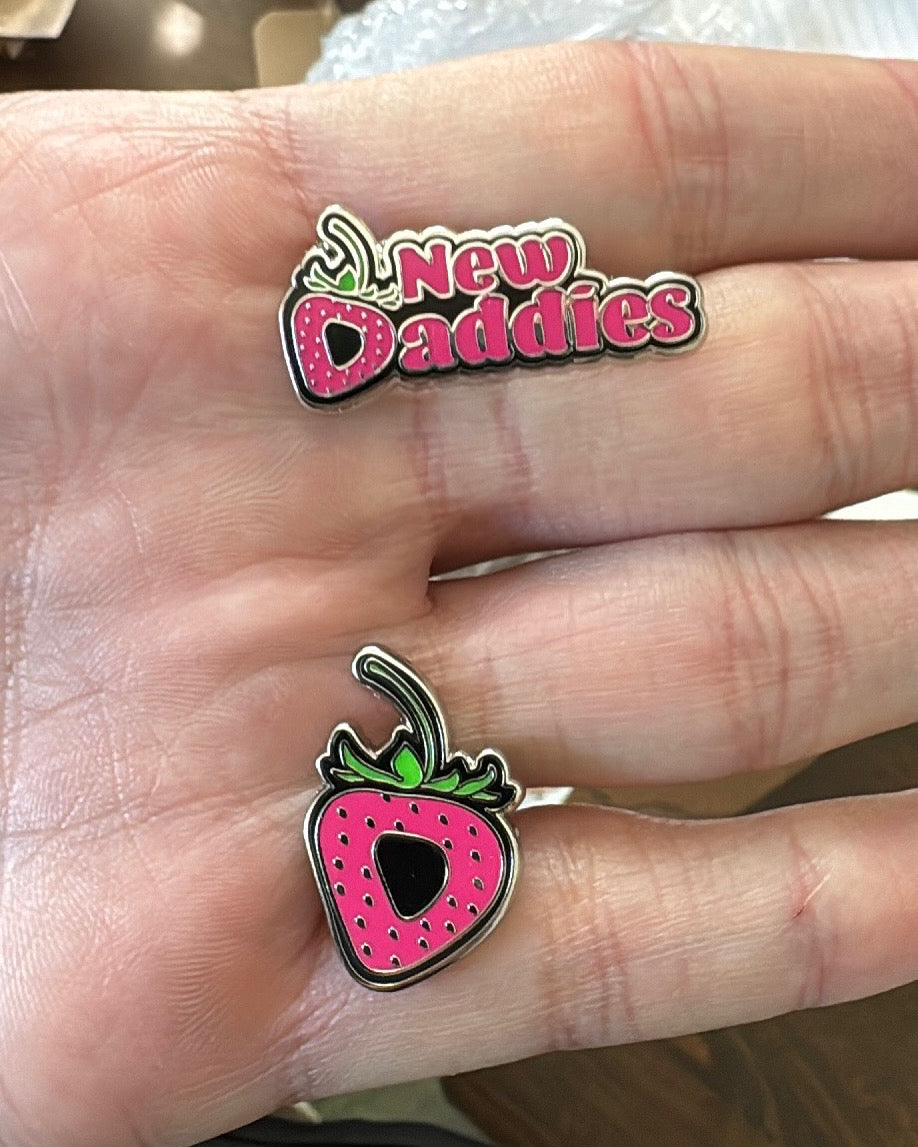NewDaddies Full Logo Pin